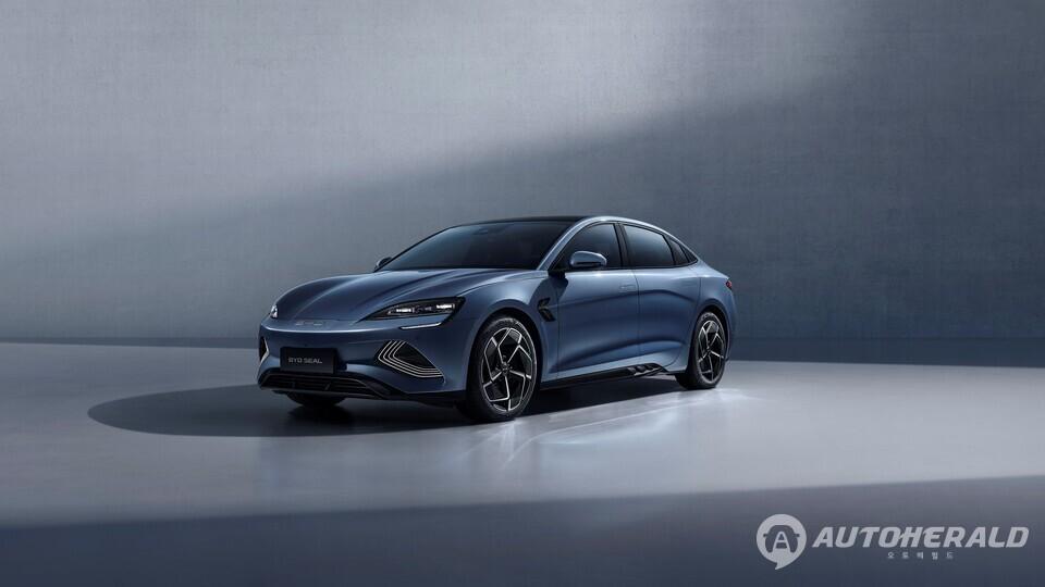 BYD코리아가 씰 다이내믹 AWD 국내 판매 가격을 4690만 원으로 확정했다고 밝혔다(BYD)