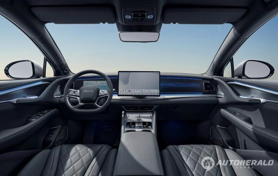 BYD 씨라이언 7은 넉넉한 실내 공간 및 우수한 N.V.H. 성능을 자랑한다(출처: BYD)
