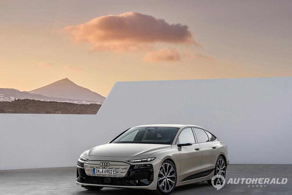 판매 가격은 9459만~1억 1624만 원으로 구성된다(출처: 아우디)