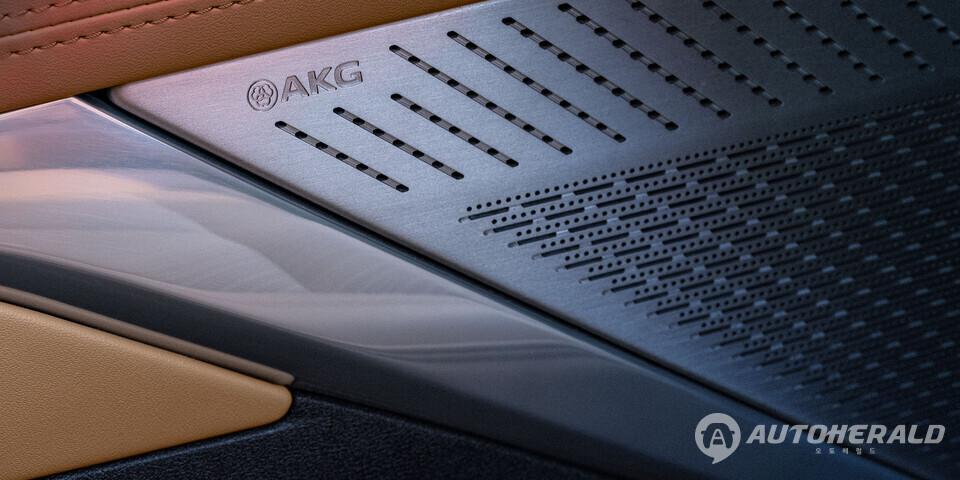 에스컬레이드 IQ에는 GM의 핸즈프리 운전자 보조 시스템(ADAS) ‘슈퍼크루즈’가 국내 최초로 적용된다. (출처: 캐딜락)