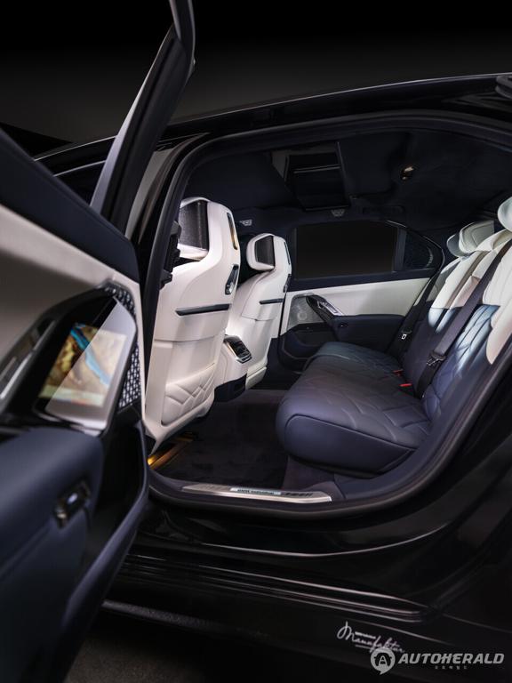 BMW 740i 및 750e xDrive M 스포츠 스페셜 에디션