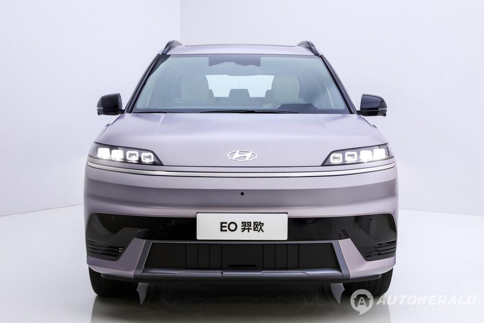 88.1kWh 배터리를 탑재해 722km의 1회 충전 시 주행 가능거리(CLTC 기준) 달성 (출처: 현대차)