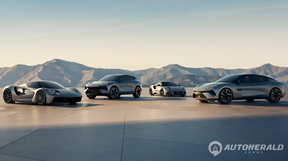 로터스가 향후 하이브리드 모델에 대한 계획과 비전을 새롭게 발표했다.로터스 상품 라인업(좌측부터 에바이야, 엘레트라, 에미라, 에메야) (로터스 제공)