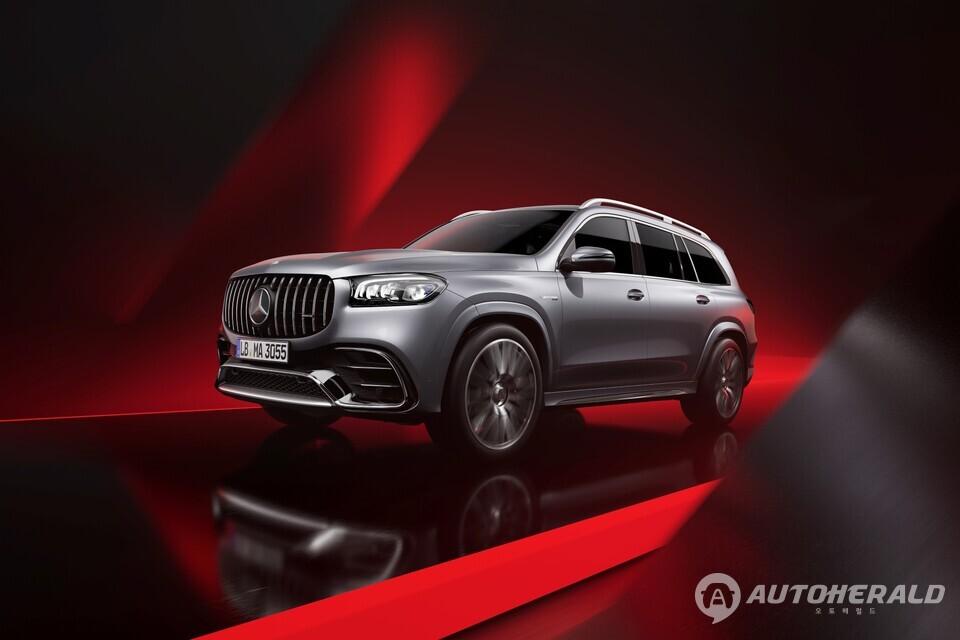 신차 외관 디자인은 다양한 시각적 요소를 통해 스포티한 매력을 강조했다(벤츠 제공)