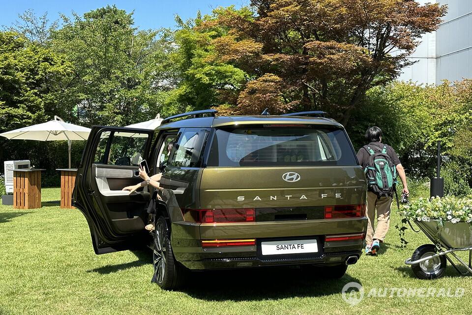 신형 싼타페의 정식 공개 시점은 올 하반기가 유력하고 현대차 글로벌 전략 모델인 만큼, 일부 시장에서는 출시 일정이 순차적으로 조정될 전망이다(오토헤럴드 DB)