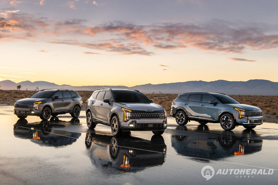 미국 도로교통안전국(NHTSA)에 따르면 현대차와 기아의 일부 최신 모델에서 주행 중 디지털 계기판이 갑자기 꺼질 수 있는 결함이 확인돼 미국 시장에서 리콜이 진행된다(출처: 기아)