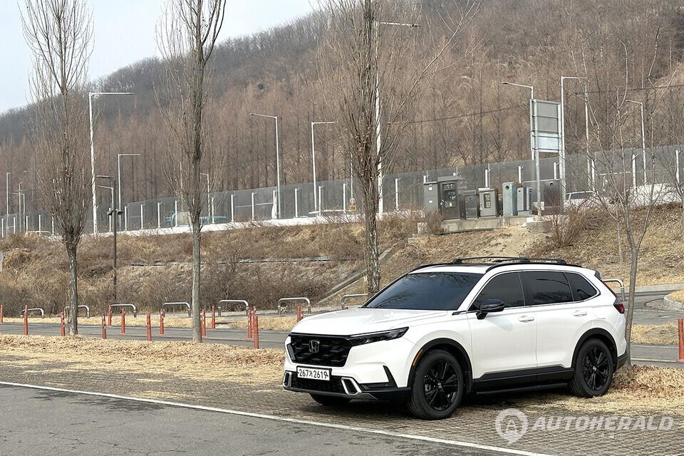 혼다 CR-V 하이브리드는 도심 주행에 최적화된 퍼포먼스를 발휘한다(오토헤럴드 김훈기 기자)