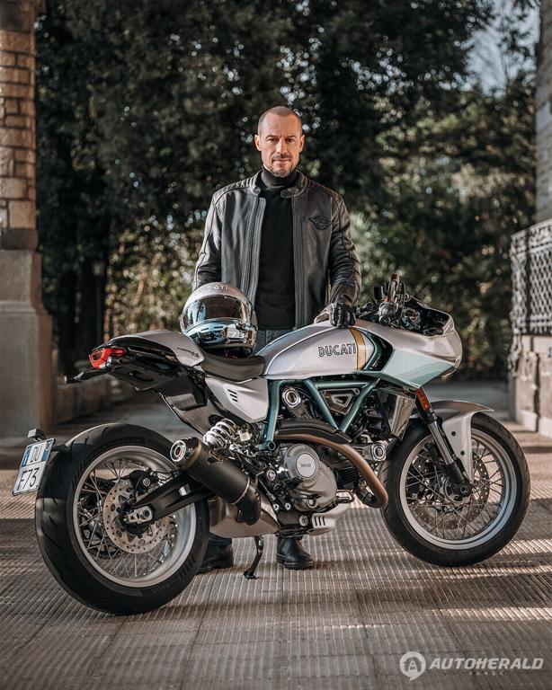 포뮬러 73은 슬림하고 간결한 실루엣을 바탕으로, 미니멀하면서도 우아한 디자인을 통해 더욱 돋보이는 경쾌한 이미지를 완성했다. (두카티 제공)