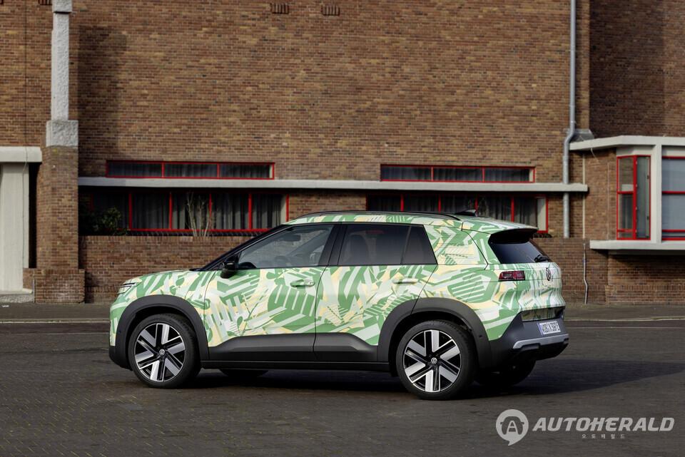 컴팩트 전기 SUV ID. 크로스 측면. 균형 잡힌 차체 비율이 특징이다.(폭스바겐 제공)