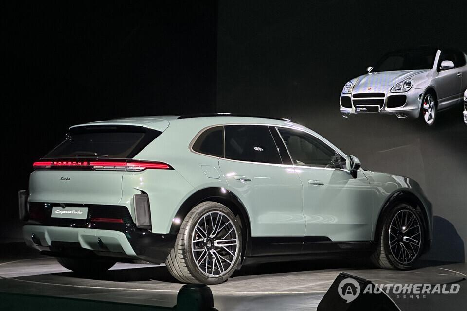 카이엔 일렉트릭은 기본형과 S, 터보 등 다양한 라인업으로 순차 출시될 예정이다(오토헤럴드 김훈기 기자)