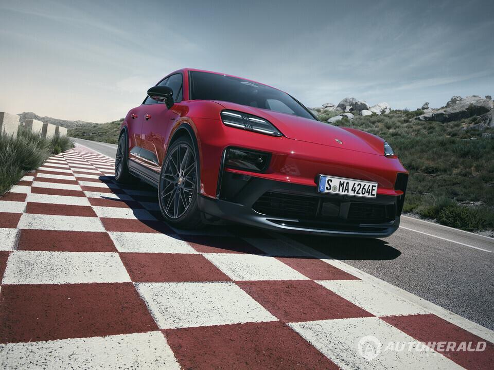 포르쉐가 고성능 전기 SUV '마칸 GTS 일렉트릭'을 국내 공식 출시하며 마칸 일렉트릭 라인업을 확대한다(포르쉐)