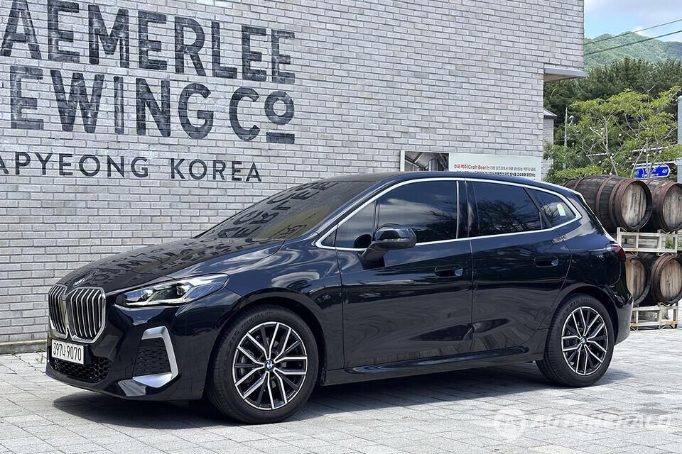 BMW 액티브 투어러는 단순히 공간 활용성만 강조한 패밀리카와는 성격이 꽤 다른 모델이다(오토헤럴드 김훈기 기자)