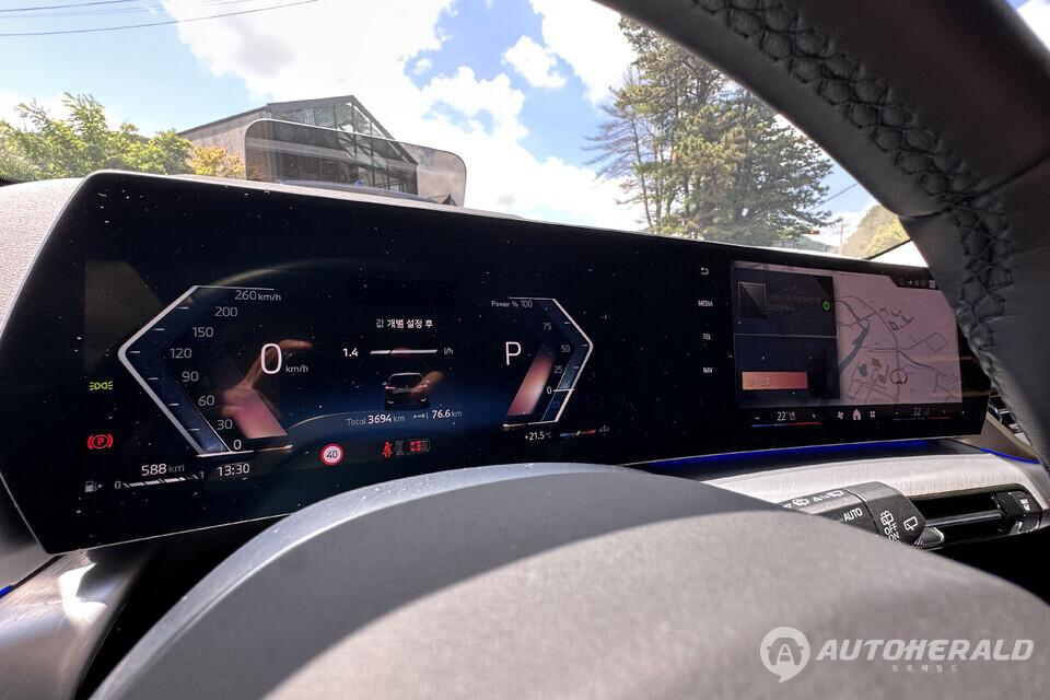 액티브 투어러는 SUV 수준 실용성과 BMW다운 운전 재미를 동시에 담아낸 모델이다(오토헤럴드 김훈기 기자)