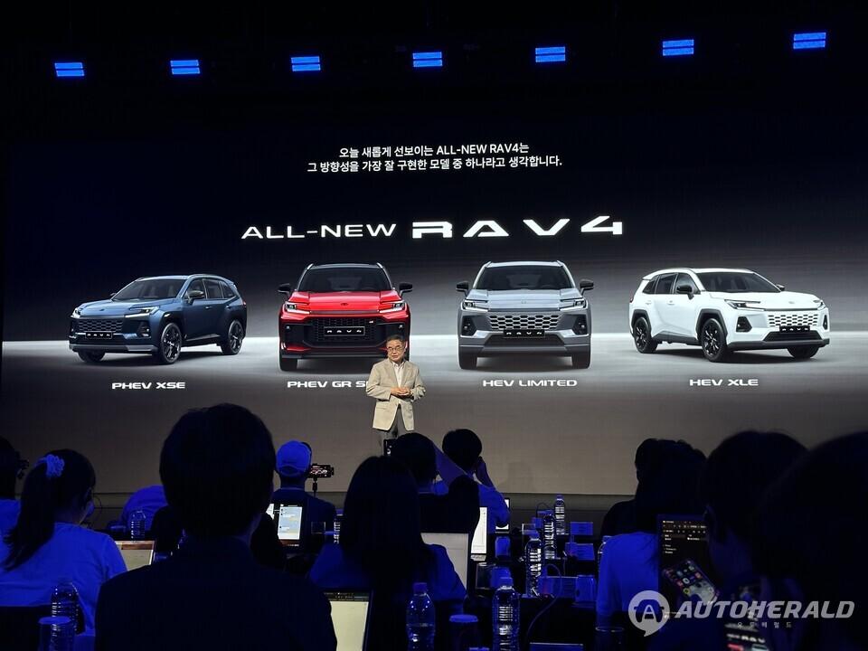 올 뉴 RAV4는 탄소중립 실현과 다변화된 고객의 니즈를 충족하기 위해 플러그인 하이브리드와 하이브리드 등 최신 전동화 파워트레인을 탑재했다(오토헤럴드 김훈기 기자)