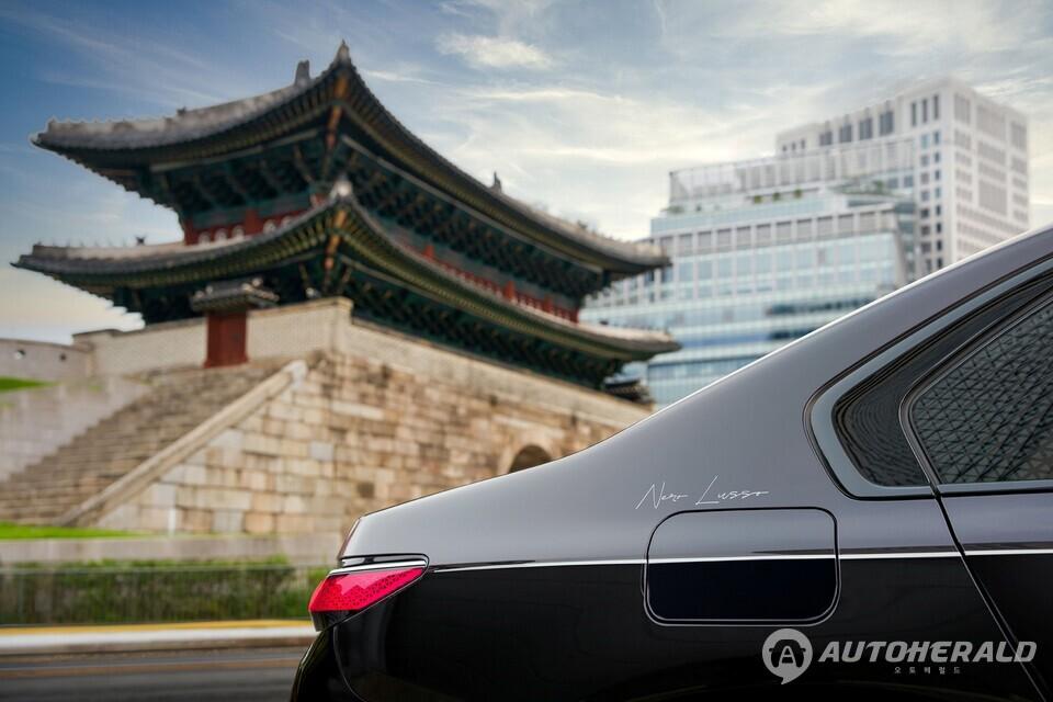 BMW 7시리즈 네로 루쏘 에디션은 '2026 부산모빌리티쇼'에서 국내 최초로 공개돼 많은 관심을 받은 온라인 한정 모델이다(BMW)