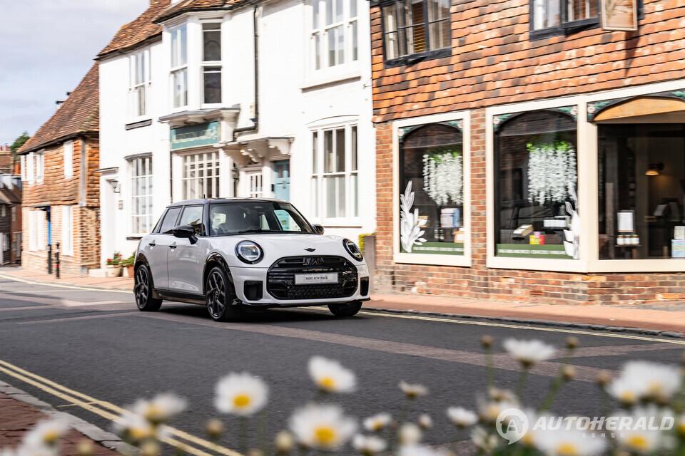 MINI JCW 팩. (미니코리아)